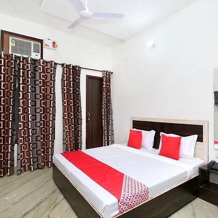 Hotel Oyo 24666 Samar Residency Amritsar Exterior foto