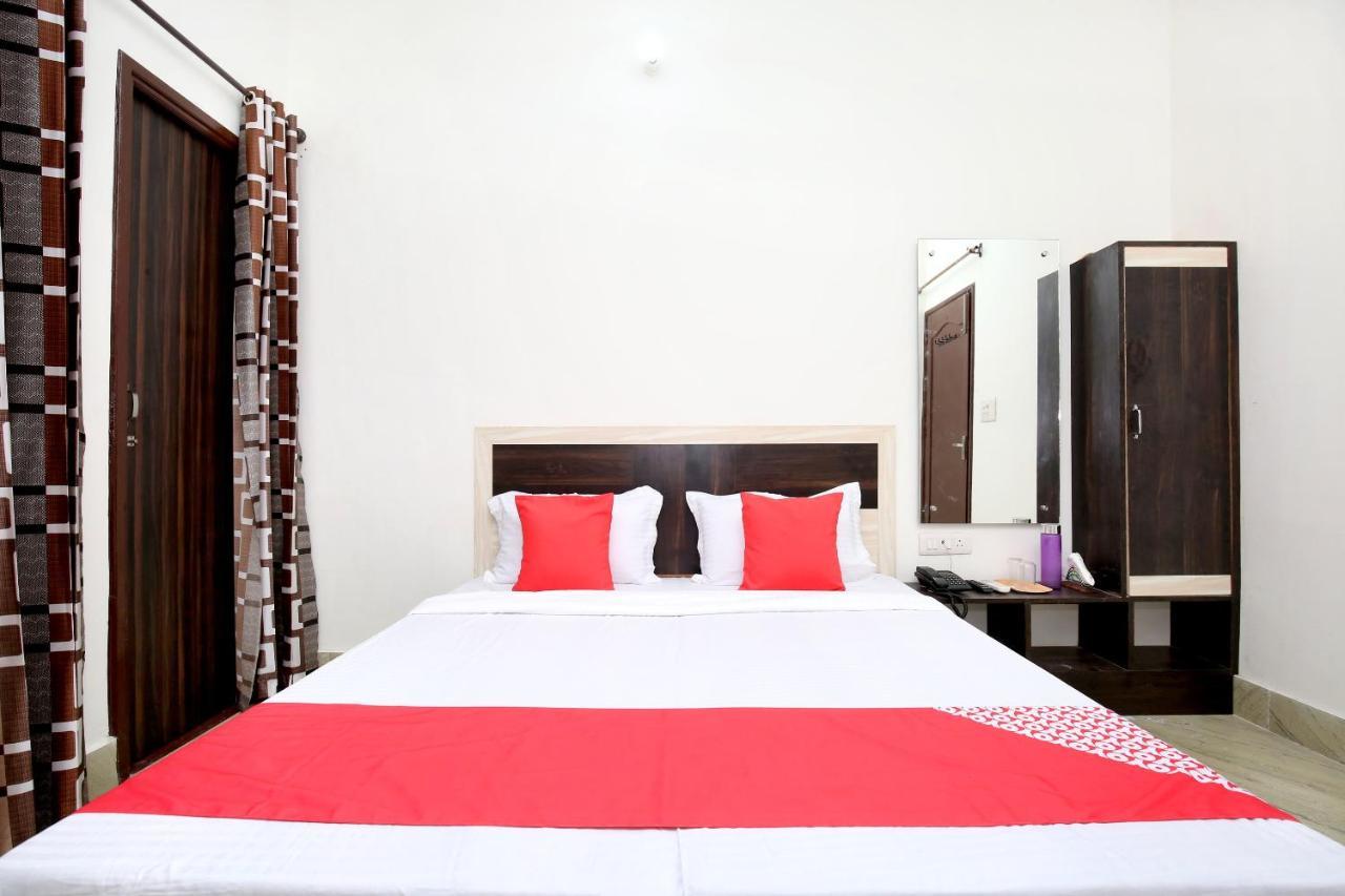 Hotel Oyo 24666 Samar Residency Amritsar Exterior foto